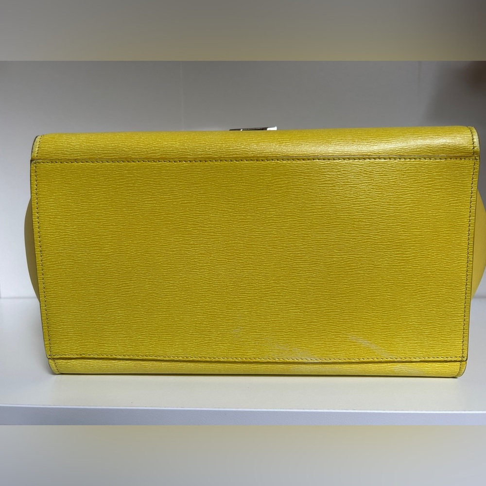 Celine Trapeze Calfskin Leather Bag - Picture 3 of 13